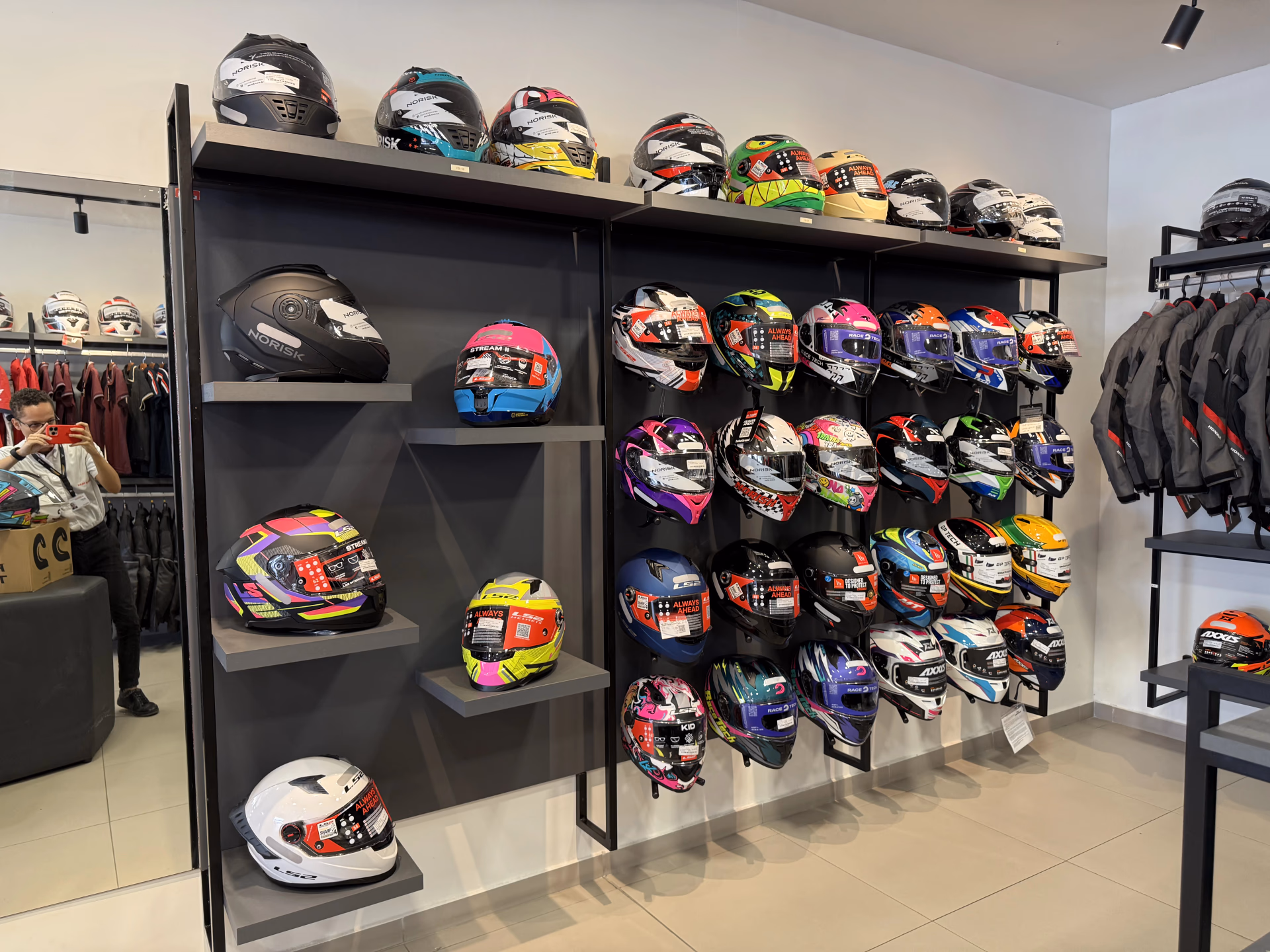 Salão de Acessórios Honda Store - 5 de 29