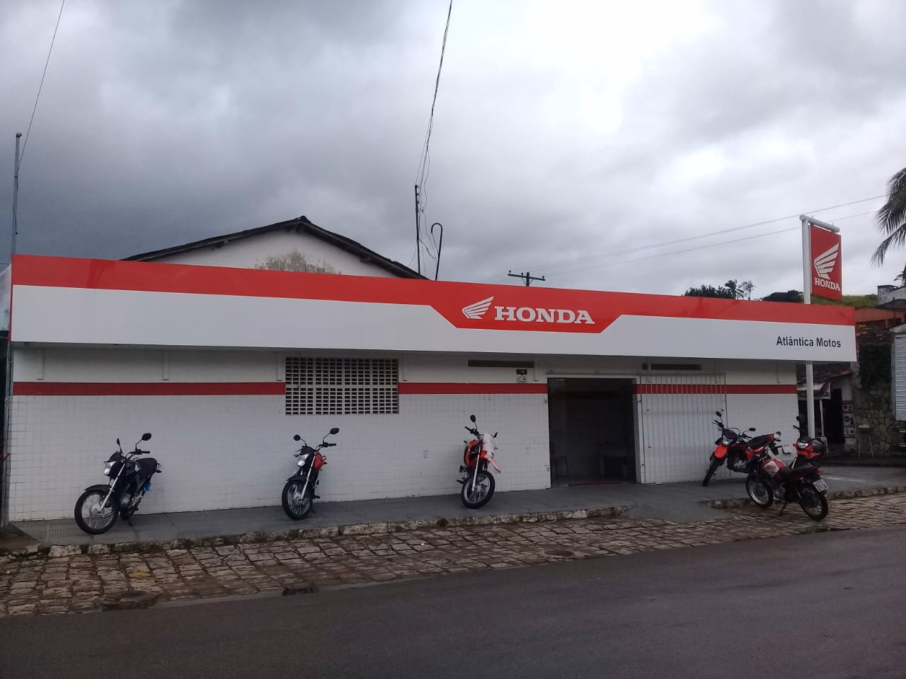 Fachada da Concessionária Viçosa - 6 de 23